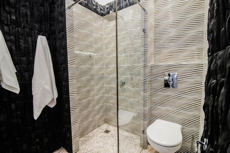 Bathroom 3, Vigor Hotel, Signagi