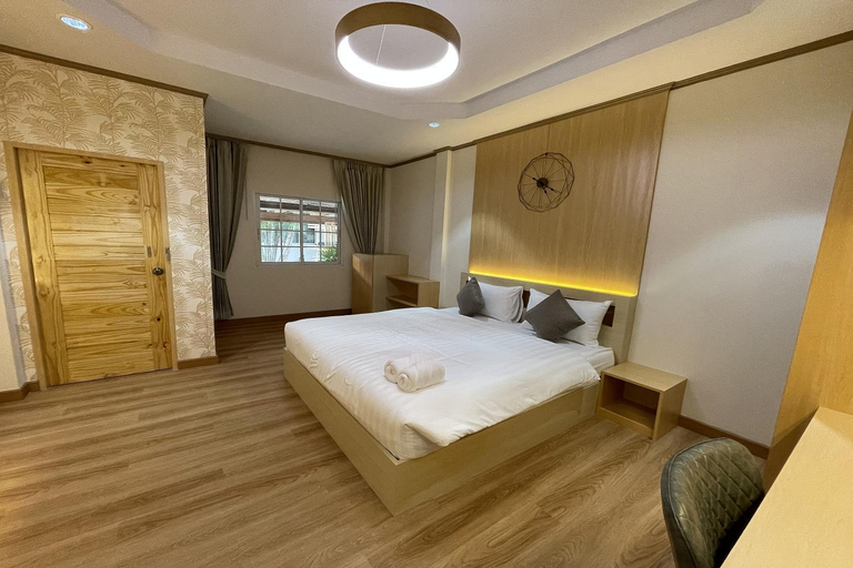 Bedroom 12