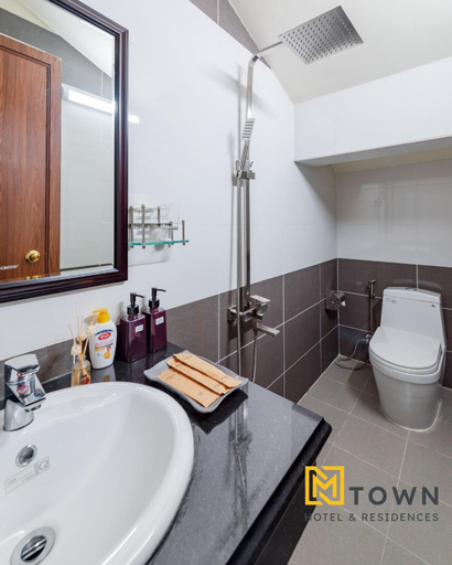 Bathroom 5, Luxy Park Hotel & Apartments - MTown, Phú Quốc