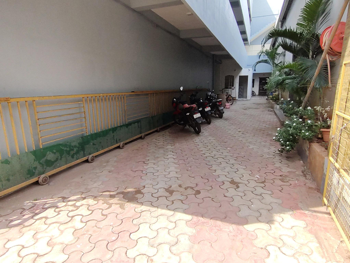 Others 5, Karthikeya Grand, East Godavari