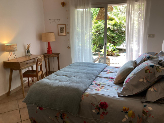 Bedroom 2, Douceur des Pins, Charente-Maritime