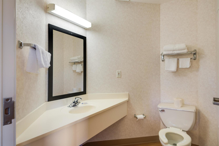 Bathroom 4, Motel 6 Statesville, NC, Iredell