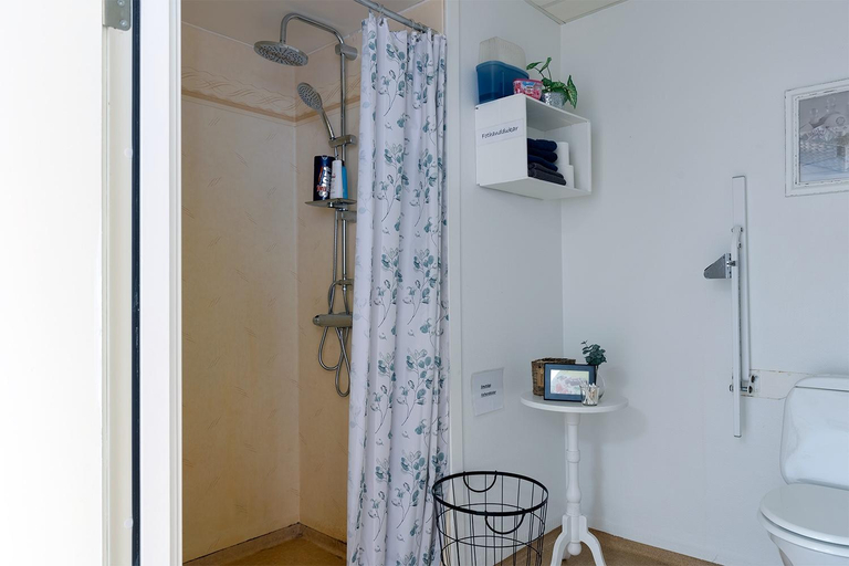 Bathroom 3, Lenas Bed & Breakfast, Degerfors
