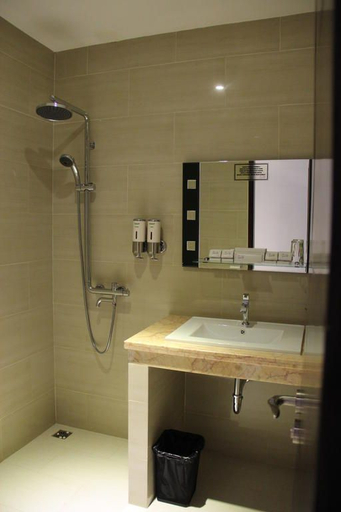 Bathroom 3