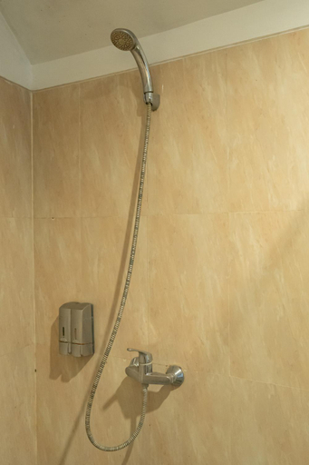 Bathroom 2, Adipana Bungalow-Balinese Room, Gianyar