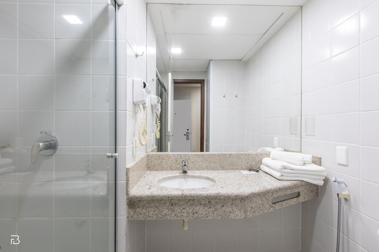 Bathroom 5, Executive Inn Hotel, Uberlândia