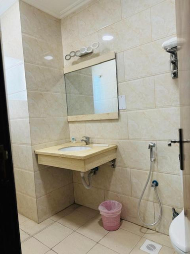 Bedroom 2, Al Hayat Suites Apartment, Manama