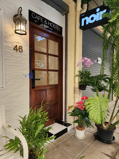 Public Area 2, Noir Cafe And Hostel, Samphantawong