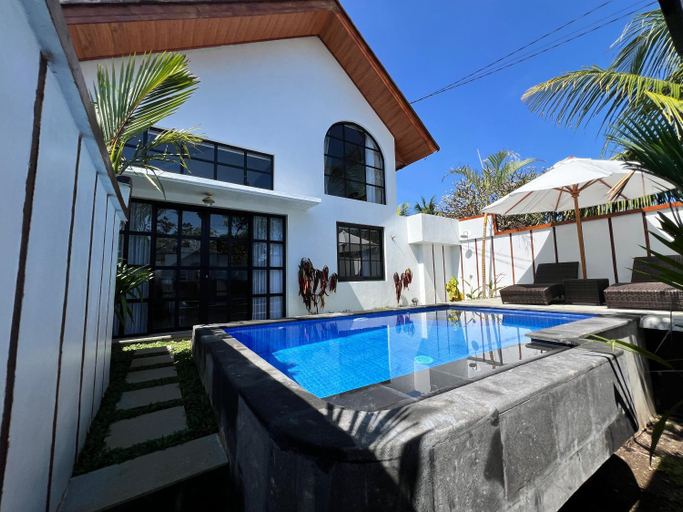 Swimming Pool 2
