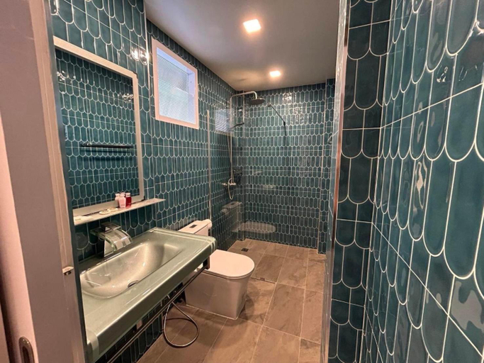 Bathroom 5, Absolute Beachfront Villas, Ko Phangan