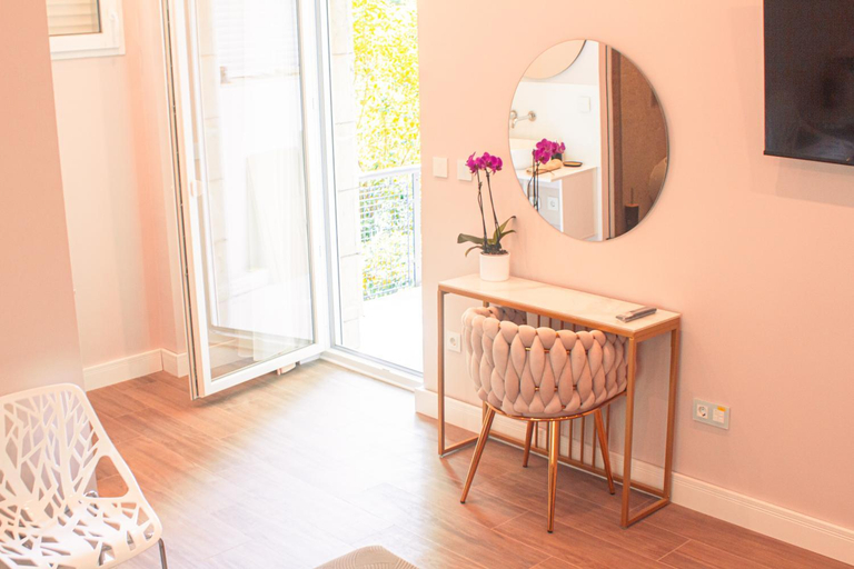Others 4, Luxury Seaside House Noble- 5 star apartmant and rooms, Split