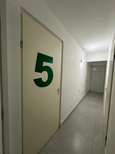 Others 5, Executive Inn Aruba