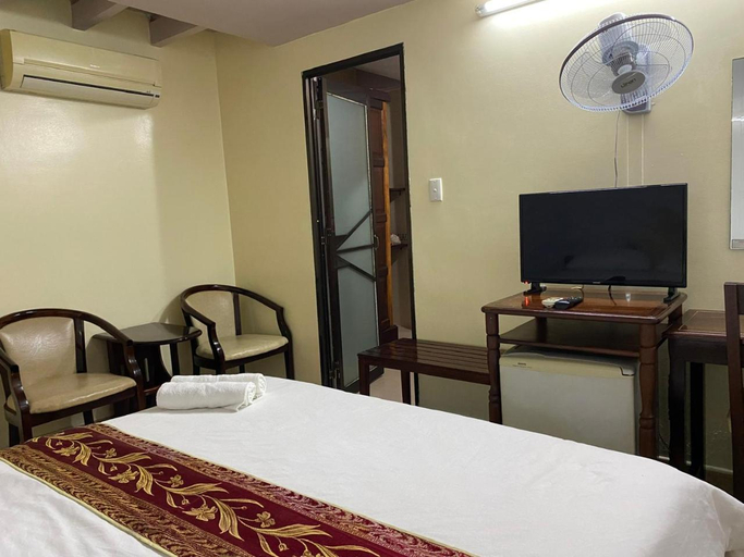 Bedroom 13
