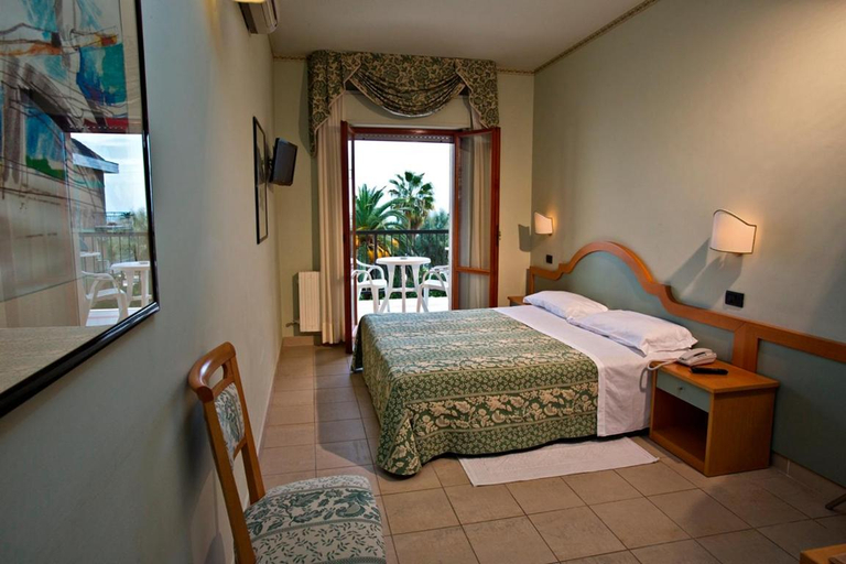 Bedroom, Hotel Sayonara, Ascoli Piceno