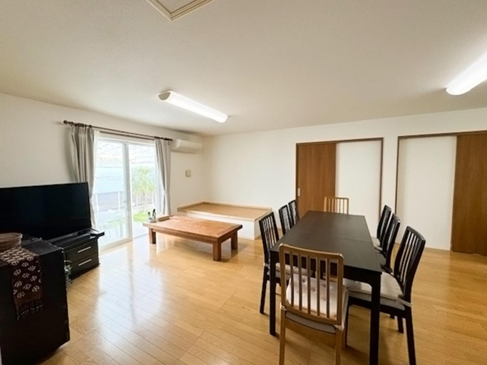 Dining Room 9