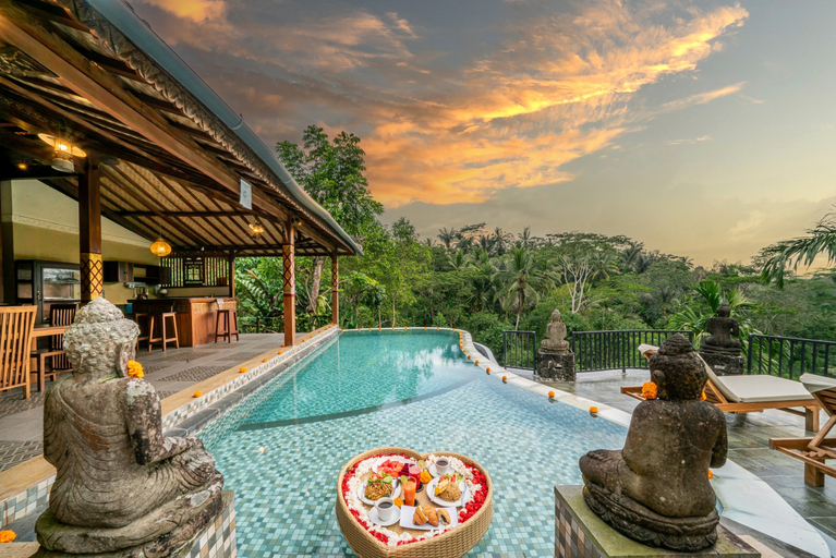 Swimming Pool 7