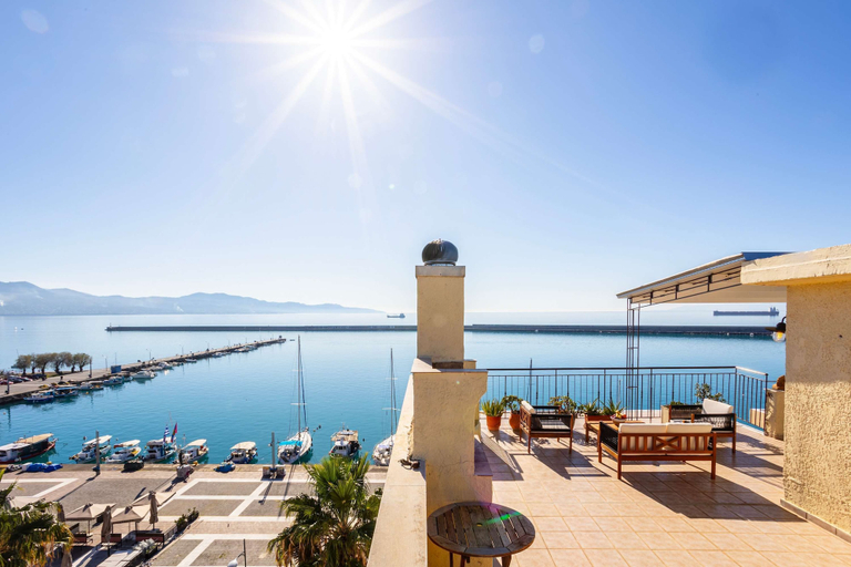 Room 2, Beachfront Sunny Penthouse - Kalamata Seablisss, Peloponnese