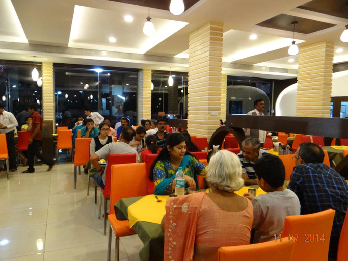 Food & Drinks 4, Temple View Hotel, Ahmadnagar