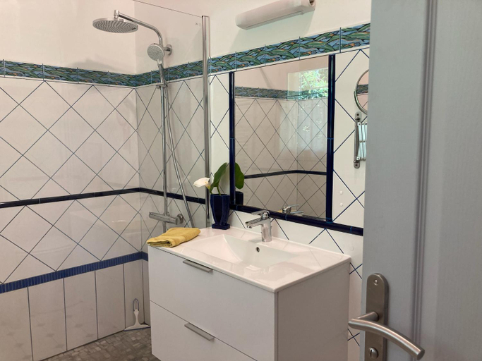 Bathroom 3, Douceur des Pins, Charente-Maritime