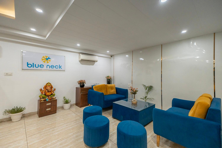 Public Area, Blue neck Near Medanta Hospital, Gurgaon