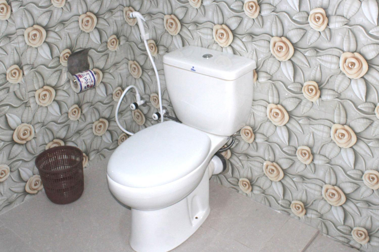 Bathroom 2, Sigiriya Palace View, Dambulla