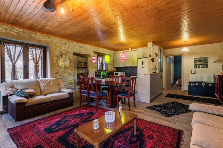 Room 2, Arcadia Getaway - Levidi Sani 11 Suite, Peloponnese