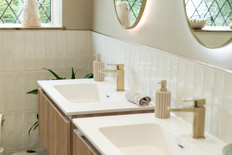 Bathroom 2, Heather room at field view cottage, Lancashire
