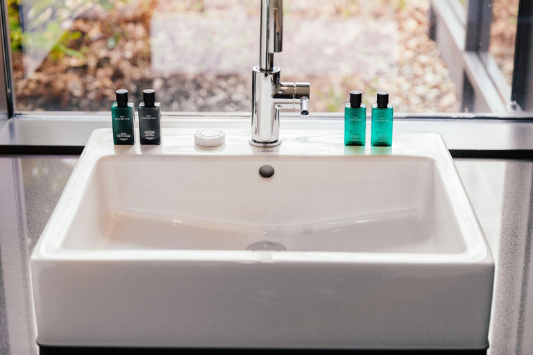 Bathroom 15