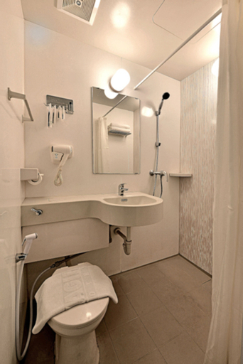 Bedroom 5, Zodiak Sutami by KAGUM Hotels, Bandung