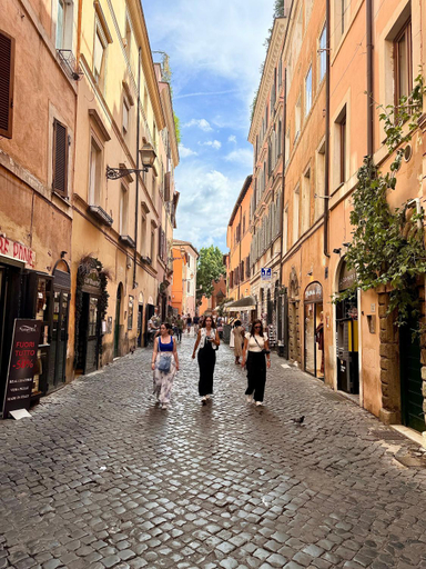 Others 5, Via della Scala Suite, Rome