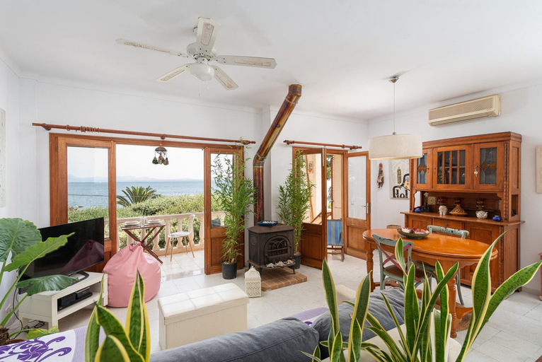 Others 5, La Casa del Far, Baleares