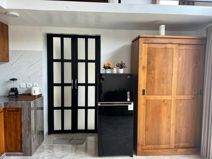 Dining Room 12