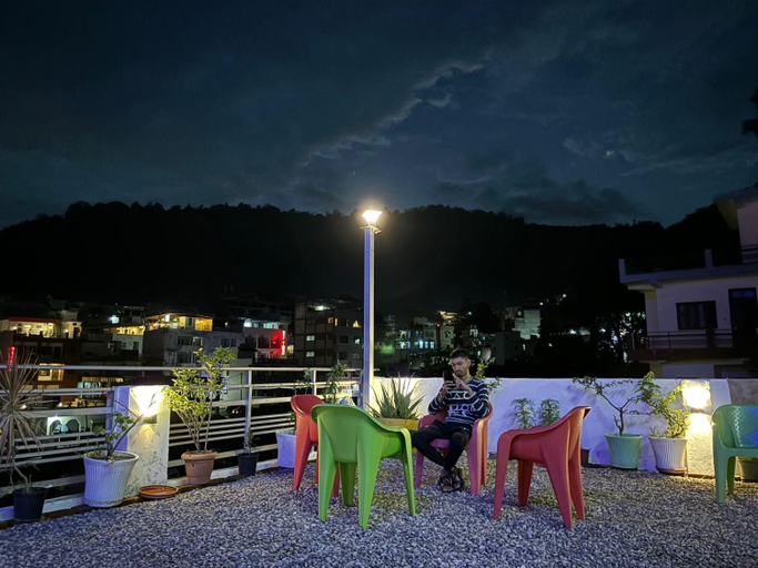 Food & Drinks 2, Urban Loft Hostel, Garhwal