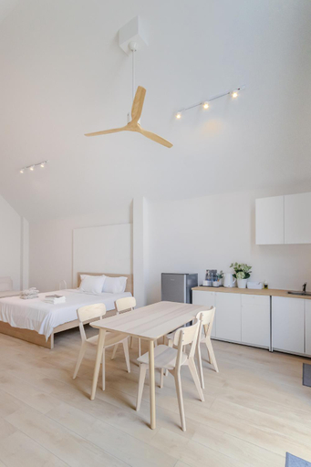 Dining Room 24
