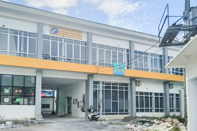 Exterior & Views 2, RedDoorz near Universitas Hasanuddin Makassar, Makassar