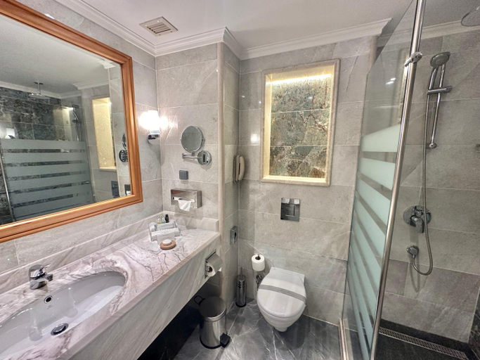 Bathroom 5, Steigenberger Hotel and Nelson Village, Taba