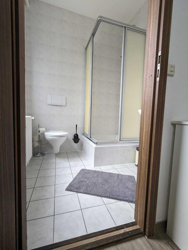 Bathroom 4, FlyInn&Sleep, Saale-Holzland-Kreis