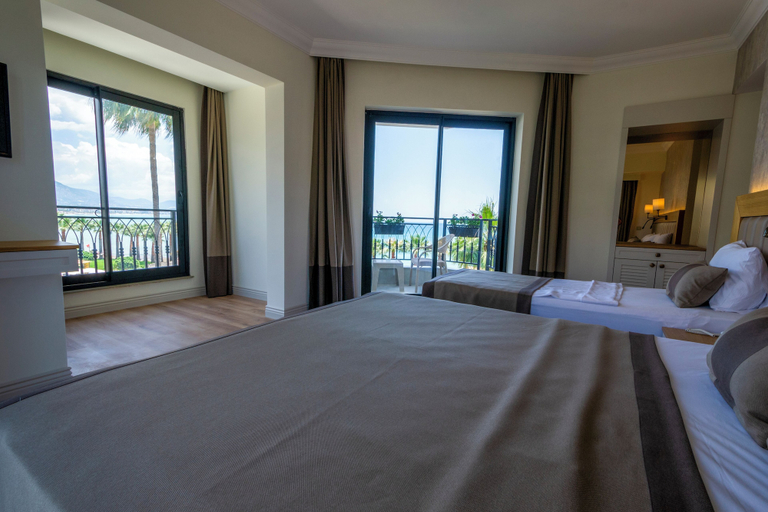 Bedroom 2, De Manor Hotel, Alanya