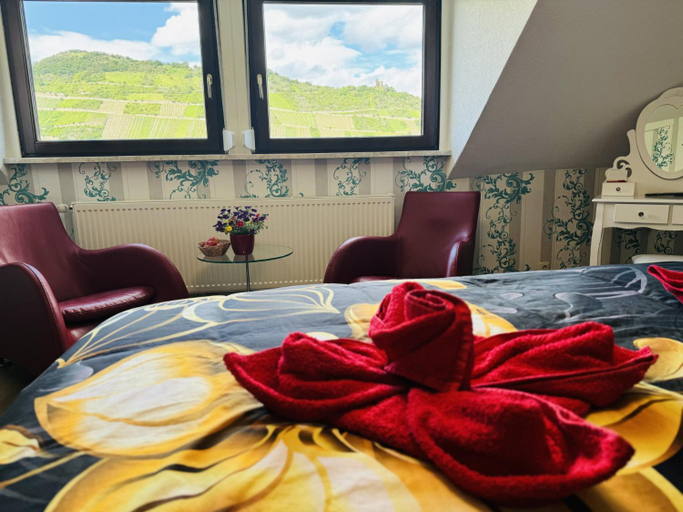 Bedroom 16