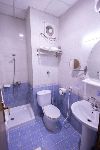 Bathroom 1, Durat Taiba Hotel, Al Qatari Mosque, Makkah