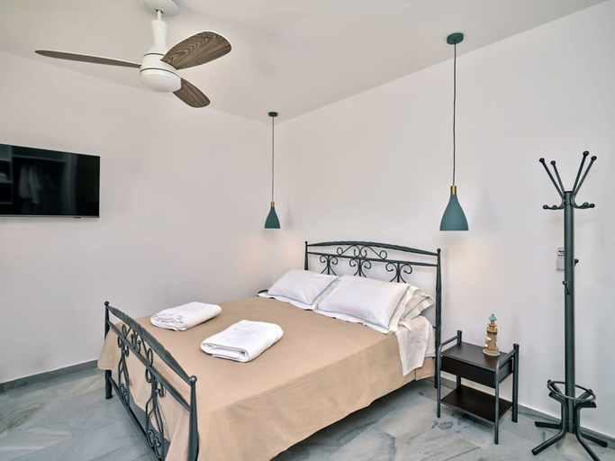 Room 2, Villa Maria - Naoussa Squares Blue Gold Suite, South Aegean