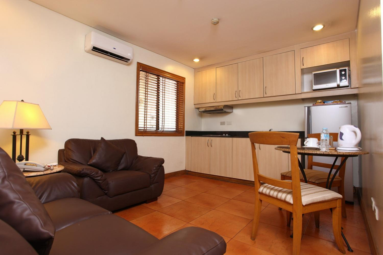 Dining Room 3