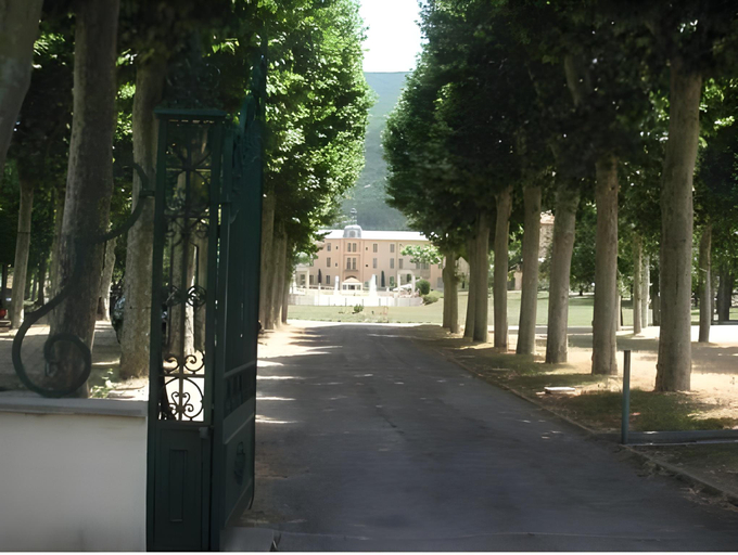 Others 5, Chateau Luxury Stay Montbrun, Drôme