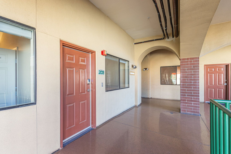 Room 3, Stunning Phoenix Prime Urban Living, Maricopa