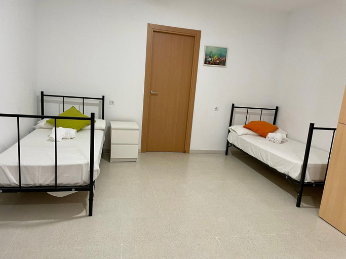 Bedroom 2, ALOJAMIENTO TORROX PLAYA Centro de Ocio y Tiempo Libre, Málaga