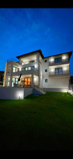 Others 5, The Hillside Villa, Garmen