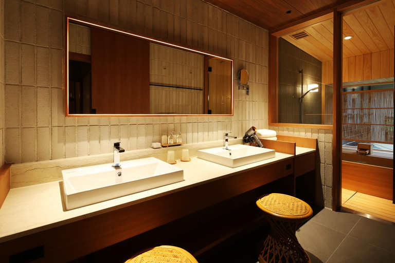 Bathroom 5, Kinosaki Onsen Nishimuraya Honkan, Toyooka
