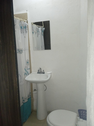 Bathroom 3, Santa Rosa 4Rest, Apodaca