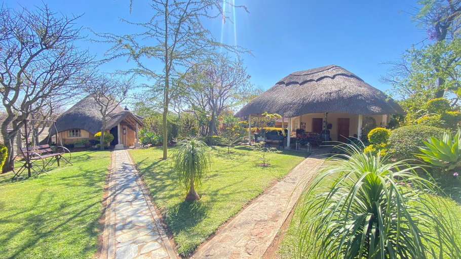 Others 4, Lynn's Guest House, Bulawayo