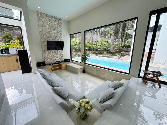 Others 4, De Luna Villa 4 bedrooms with heated pool, Bandung